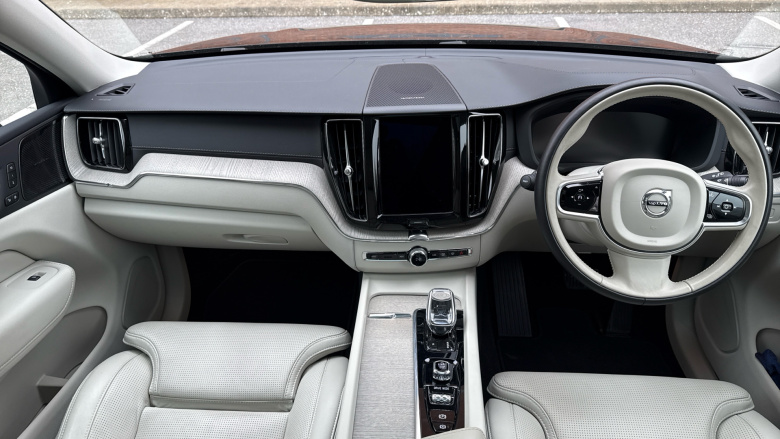 Volvo Xc60 2.0 T6 Recharge PHEV Inscription 5dr AWD Auto Estate